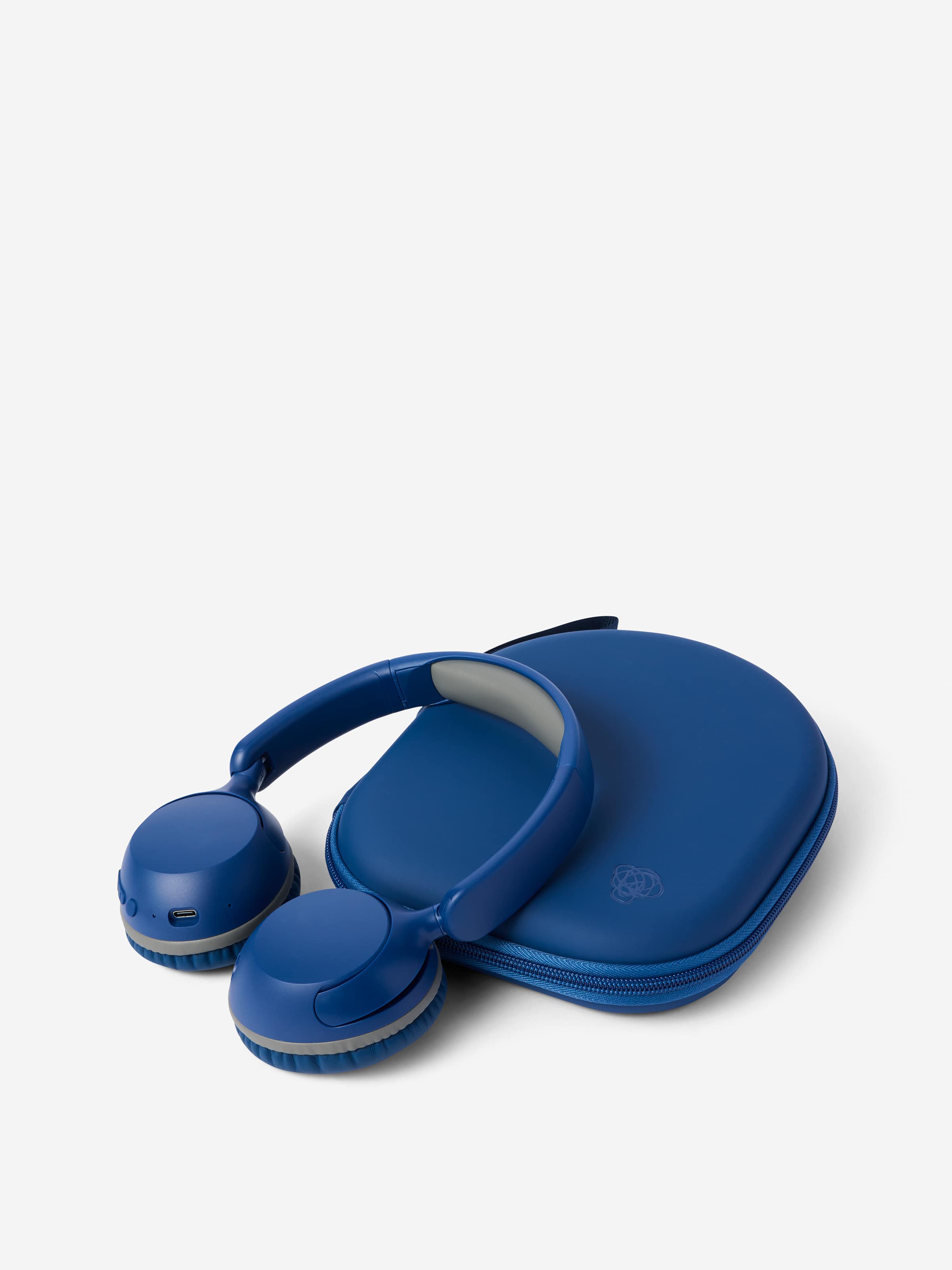 Wireless Headphones With Case