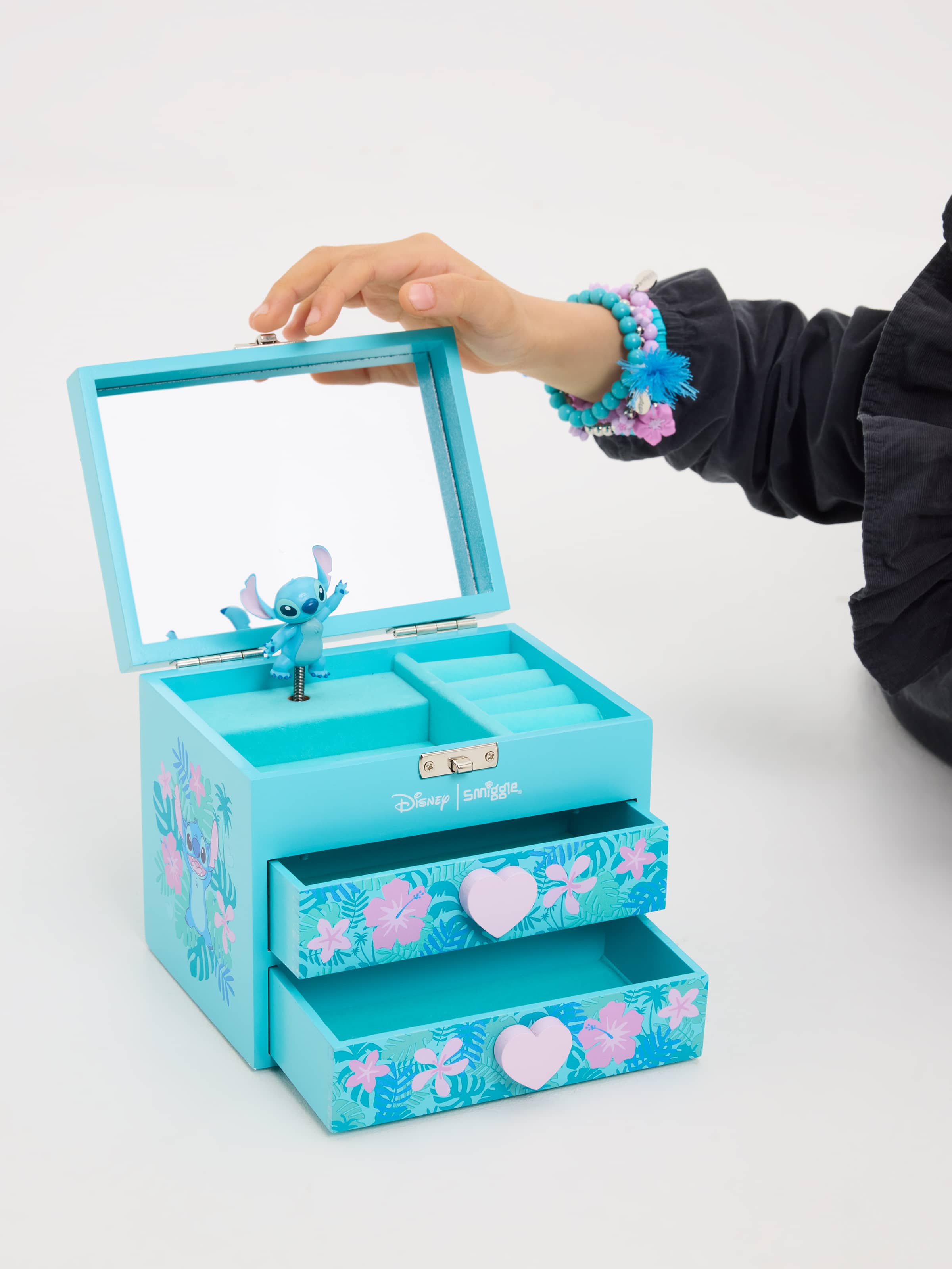 Image for Stitch Jewellery Music Box from Smiggle