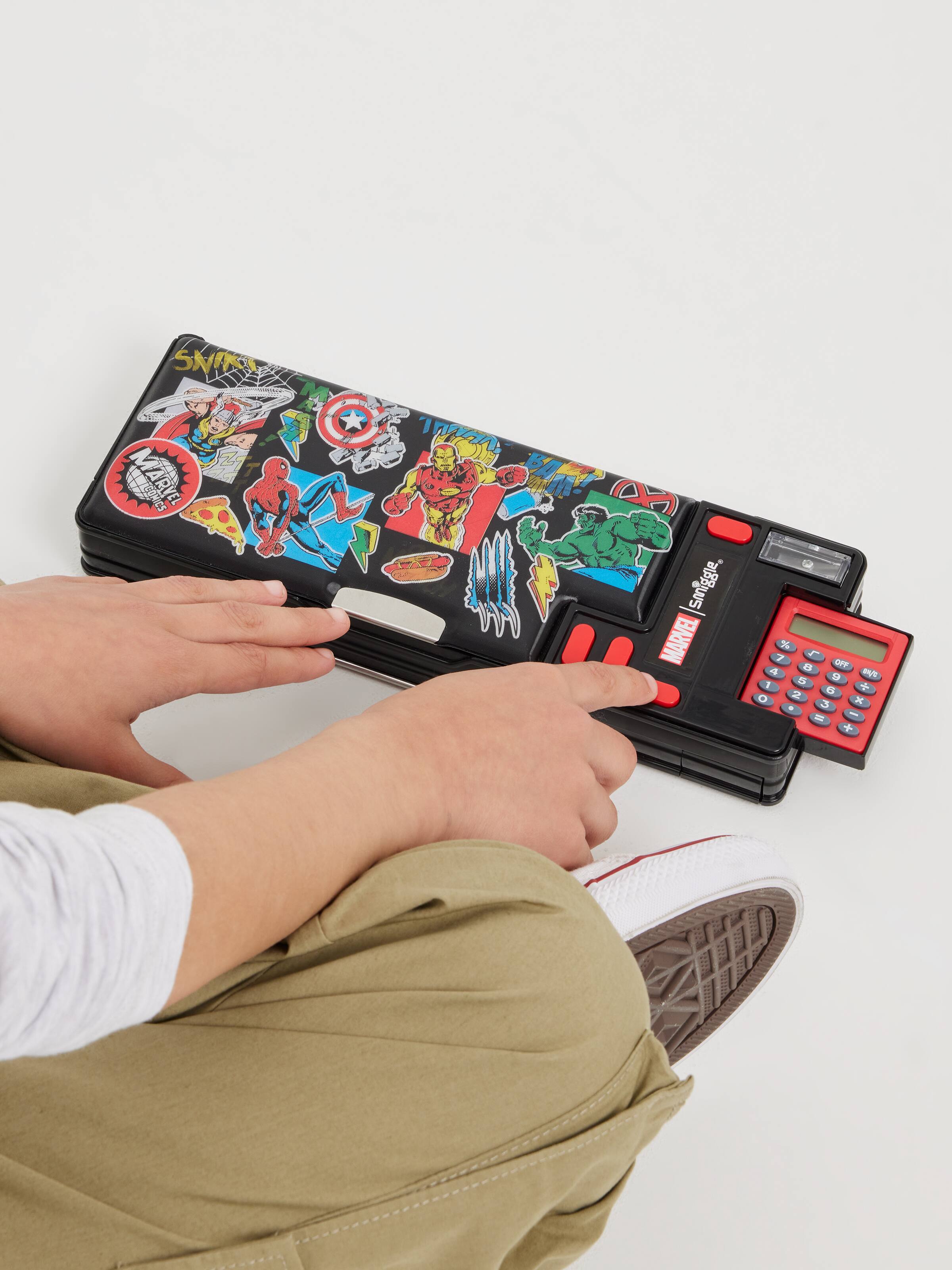 Marvel Pop Out Pencil Case