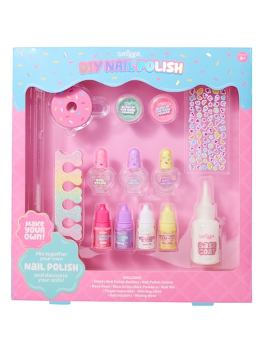 Nail Polish Kit                                                                                                                 